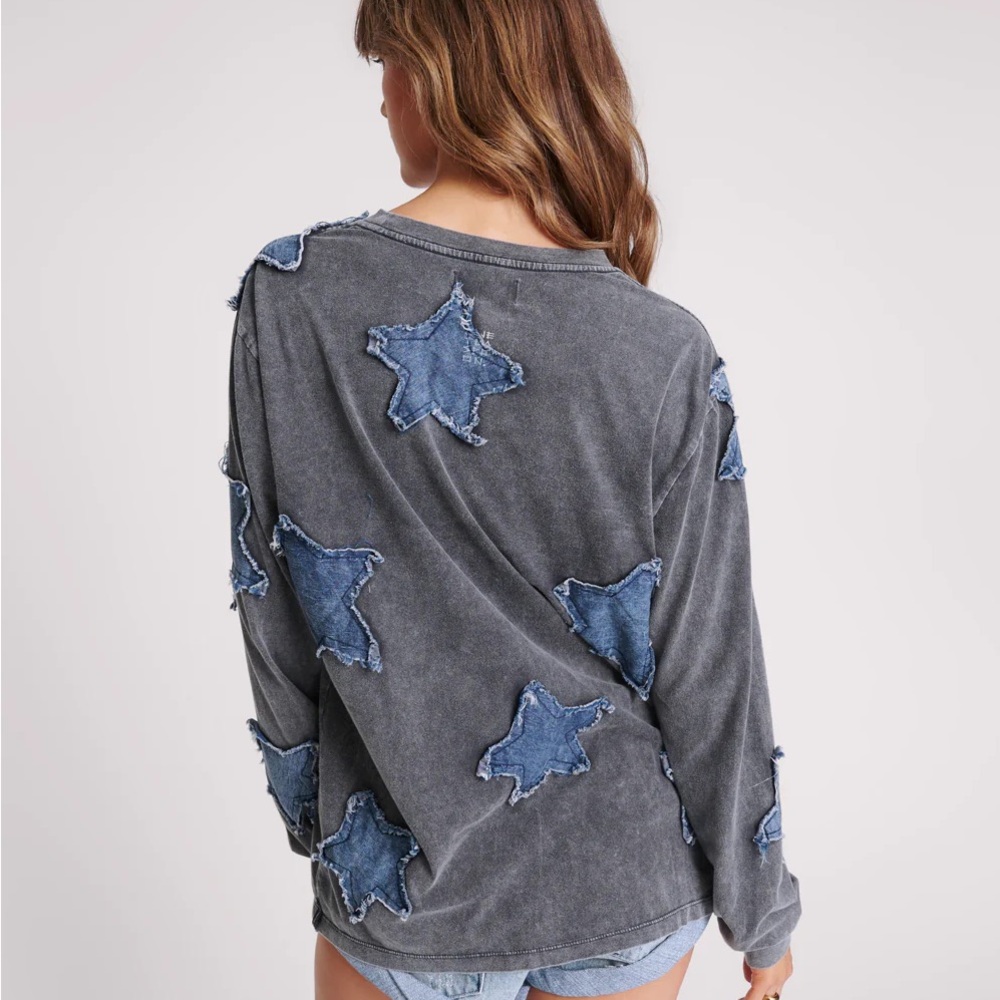 One Teaspoon Free People Gray Long Sleeve Top with denim blue Star Accents - Picture 3 of 6